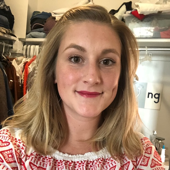 Meet your Posher, Rachel - Picture 1 of 5